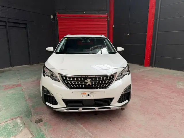 Peugeot 3008 view 6