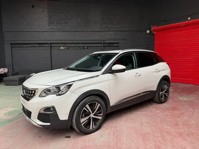 2019 Peugeot 3008 in White for sale