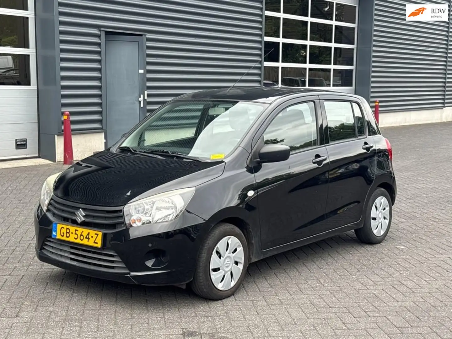 Suzuki Celerio 1.0 Comfort airco, radio, navigatie Zwart - 1