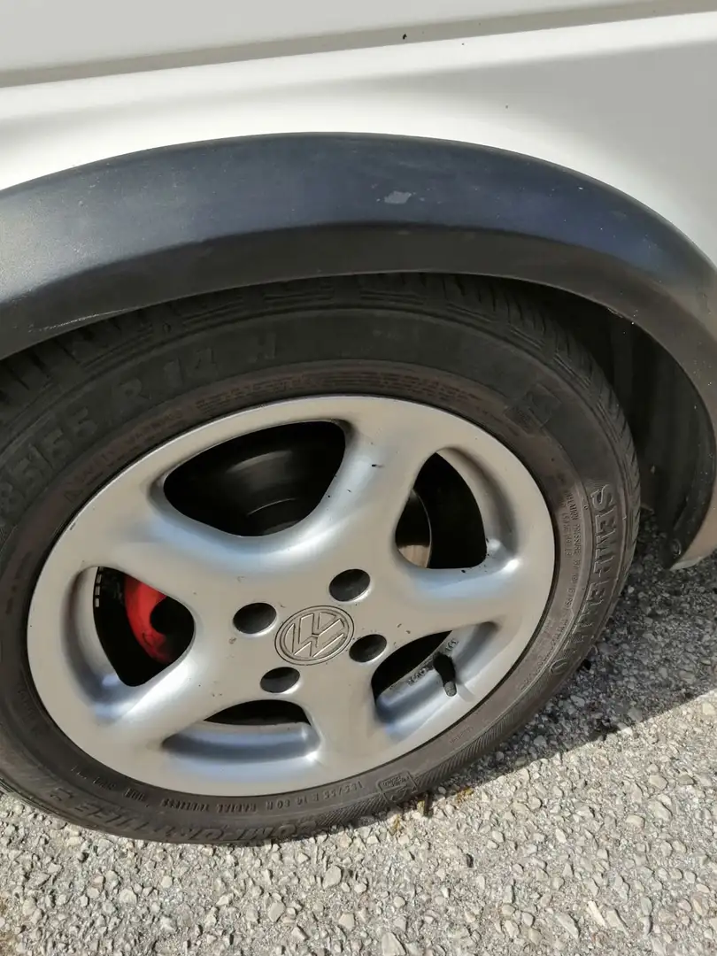 Volkswagen Golf - 2