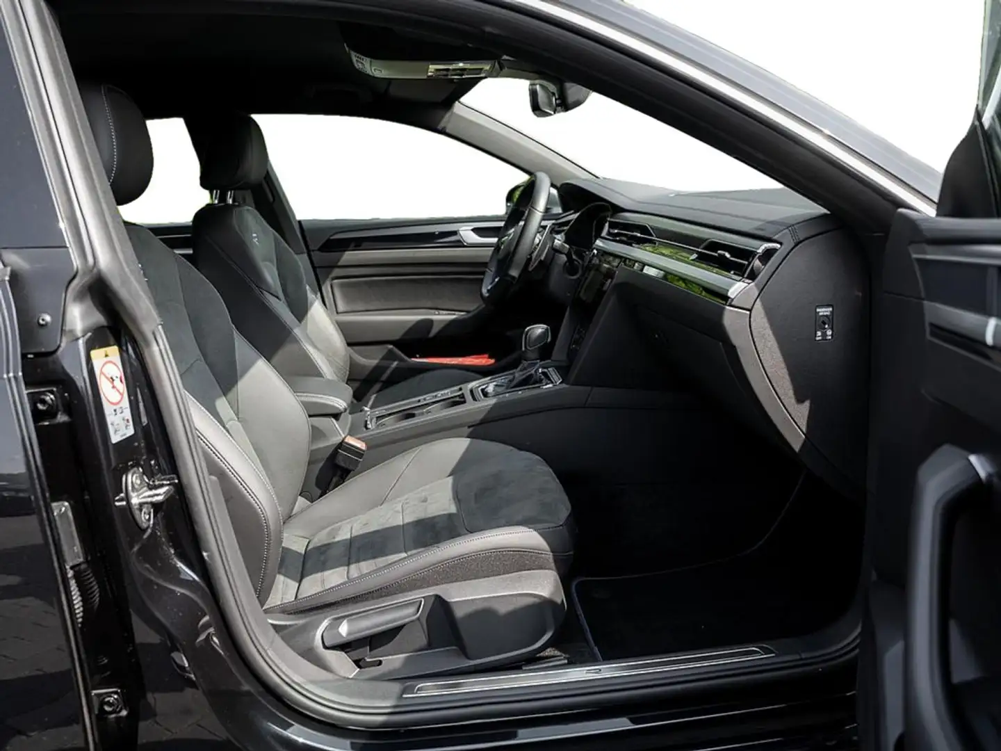 Volkswagen Arteon Shooting Brake 2.0 TSI R 4M AHK Matrix Schwarz - 2