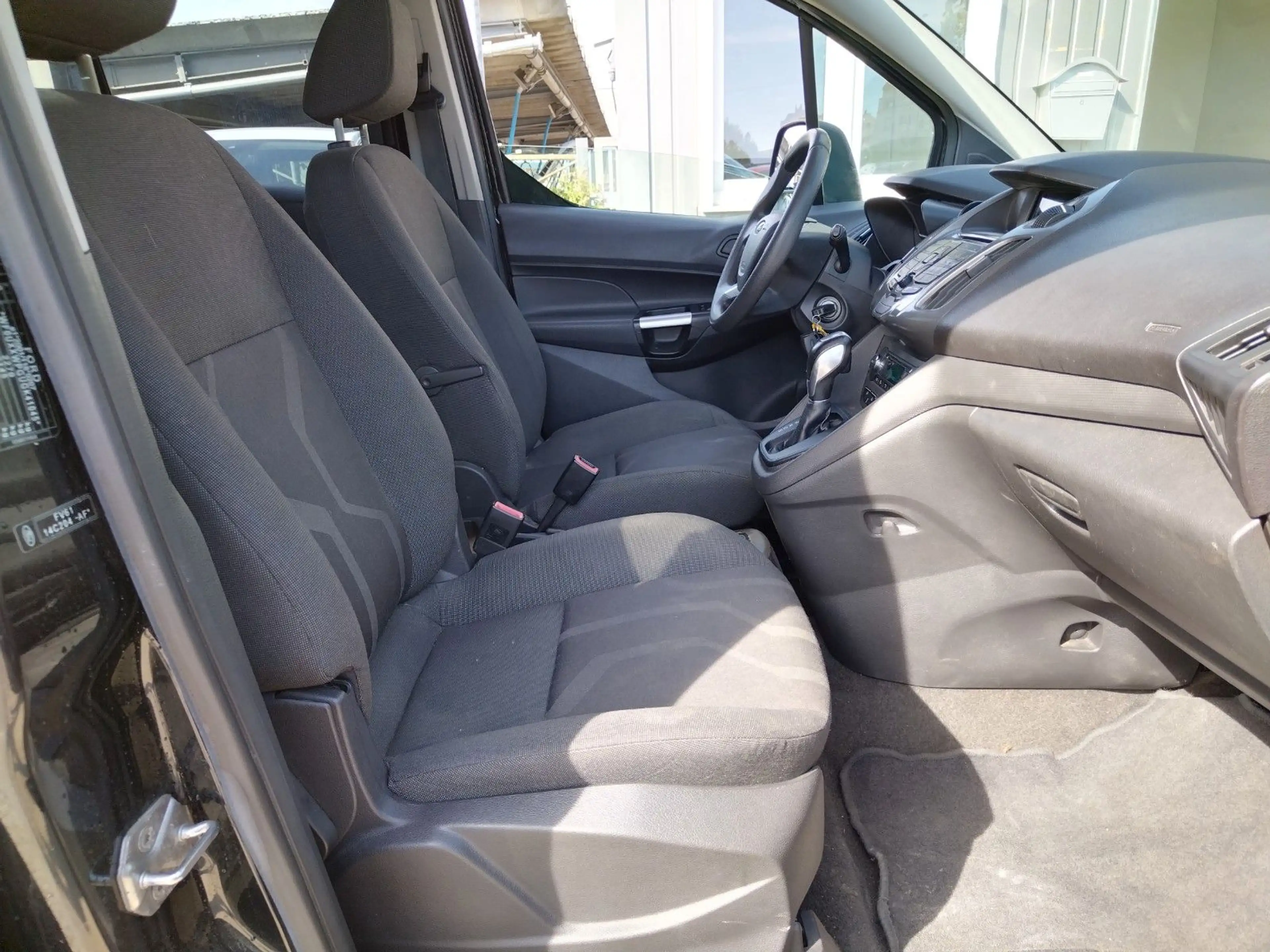 Ford Grand Tourneo Connect Trend+AUTOMATIK+KLIMA+SHZ — photo 15