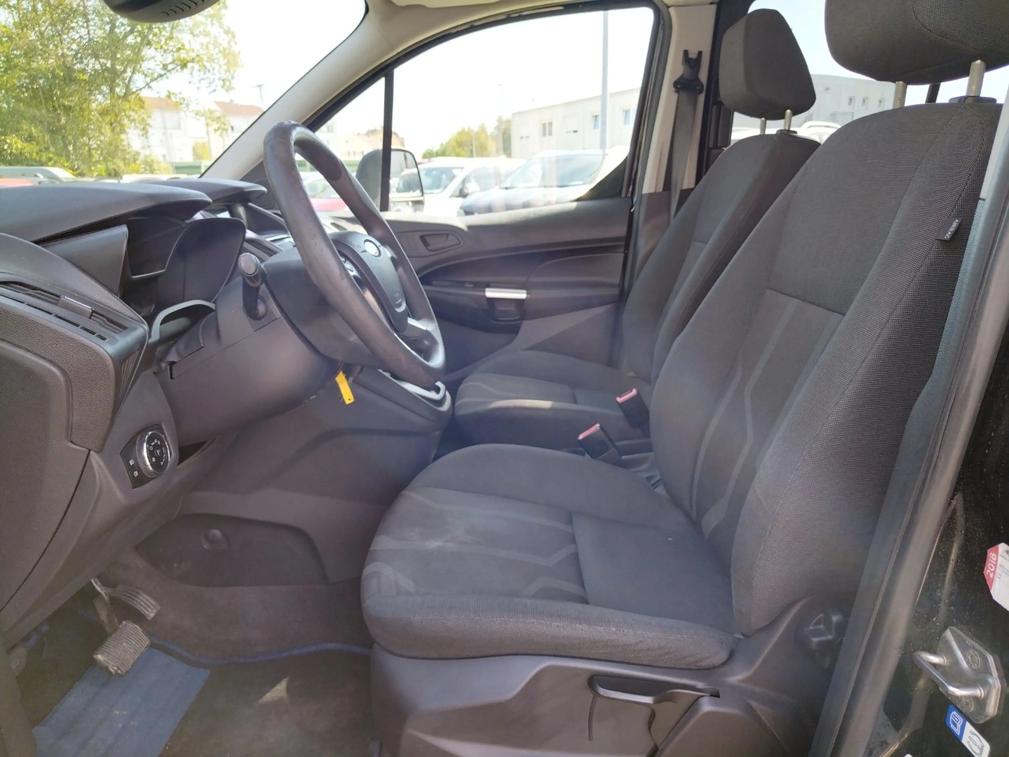 Ford Grand Tourneo Connect Trend+AUTOMATIK+KLIMA+SHZ — photo 10