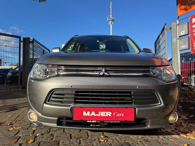 Mitsubishi Outlander PHEV Intense 4WD*KEYLESS*KAMERA
