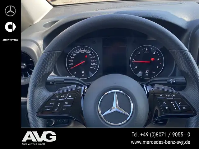 Mercedes-Benz Vito view 12