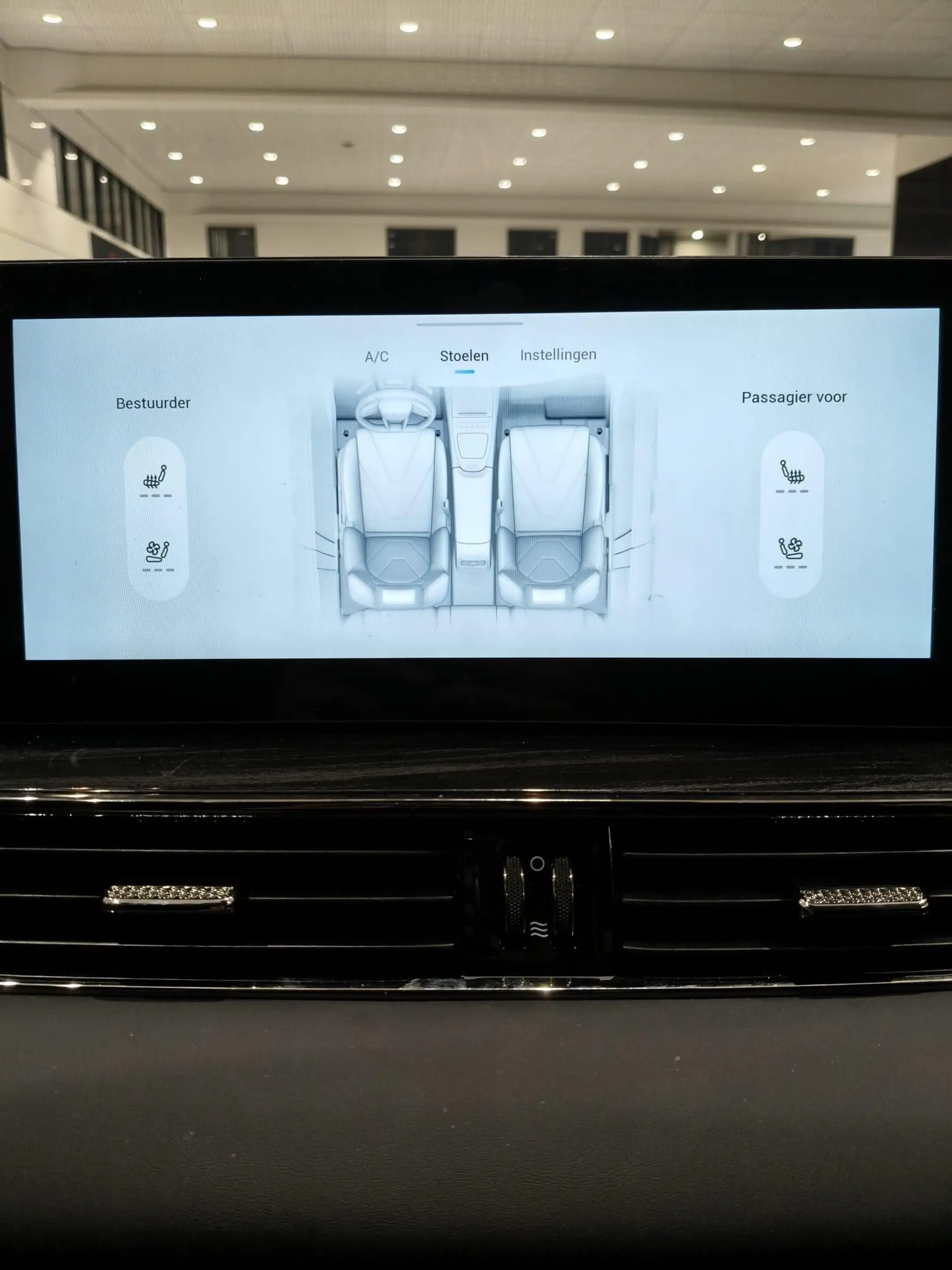 Omoda 5 EV Premium 61 kWh | Demo | Panoramadak | Stoelverw — photo 28