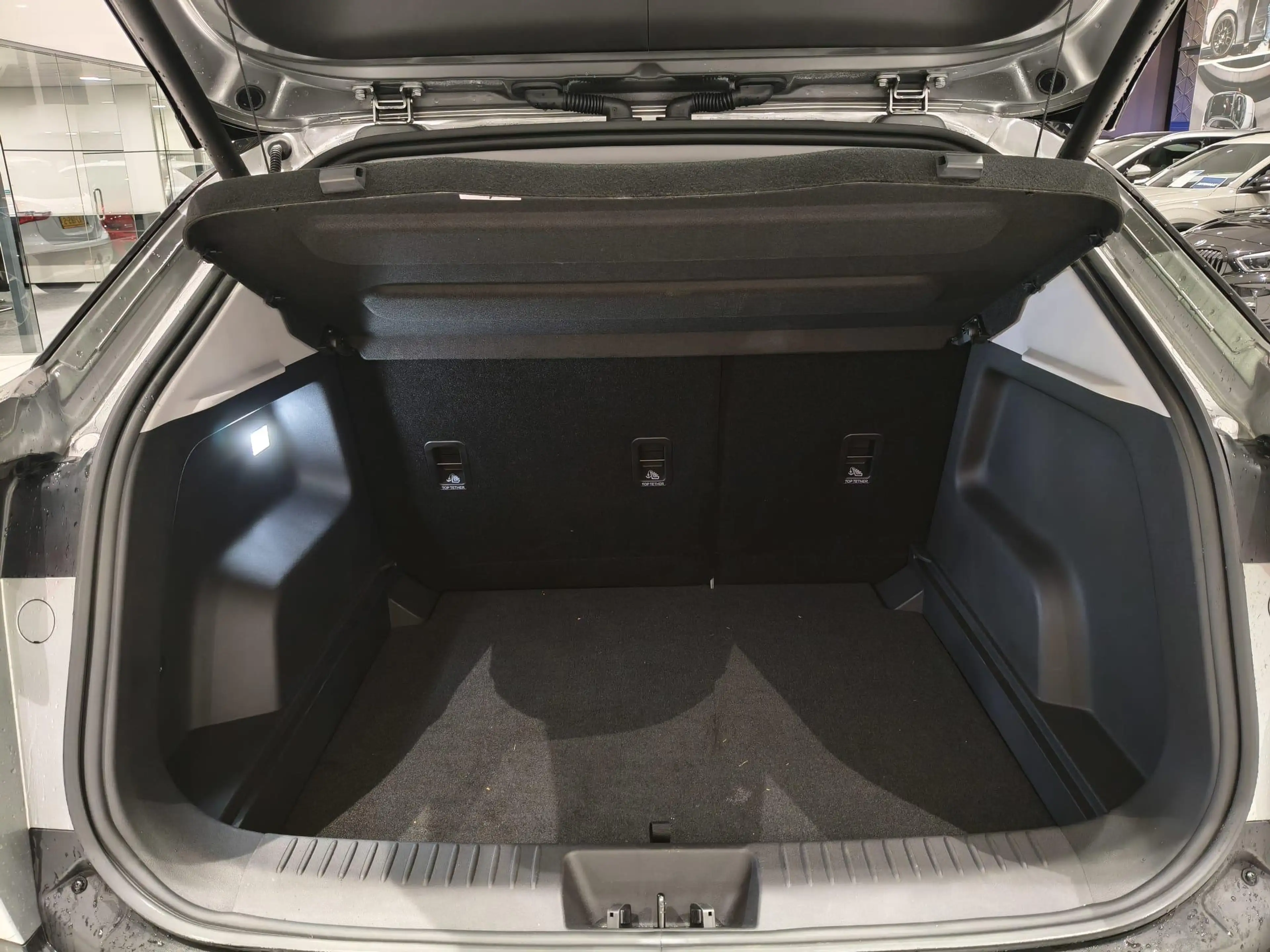 Omoda 5 EV Premium 61 kWh | Demo | Panoramadak | Stoelverw — photo 9