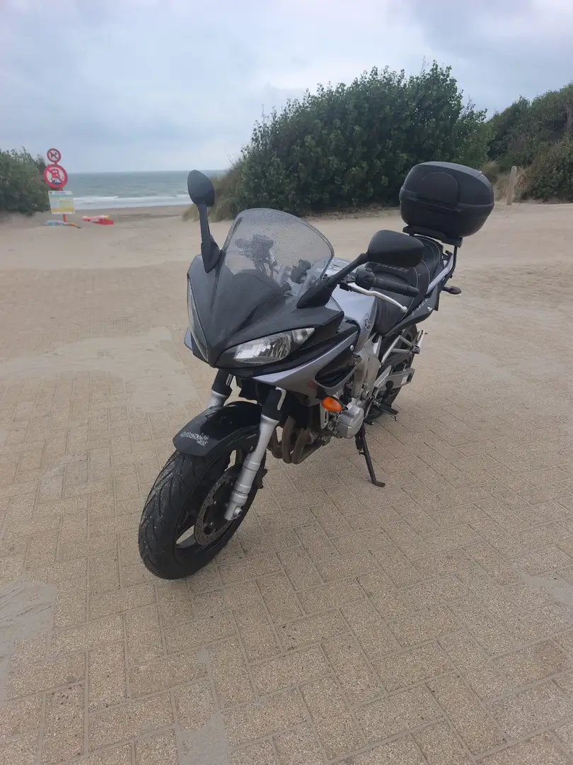 Yamaha FZ 6 top case Grijs - 2