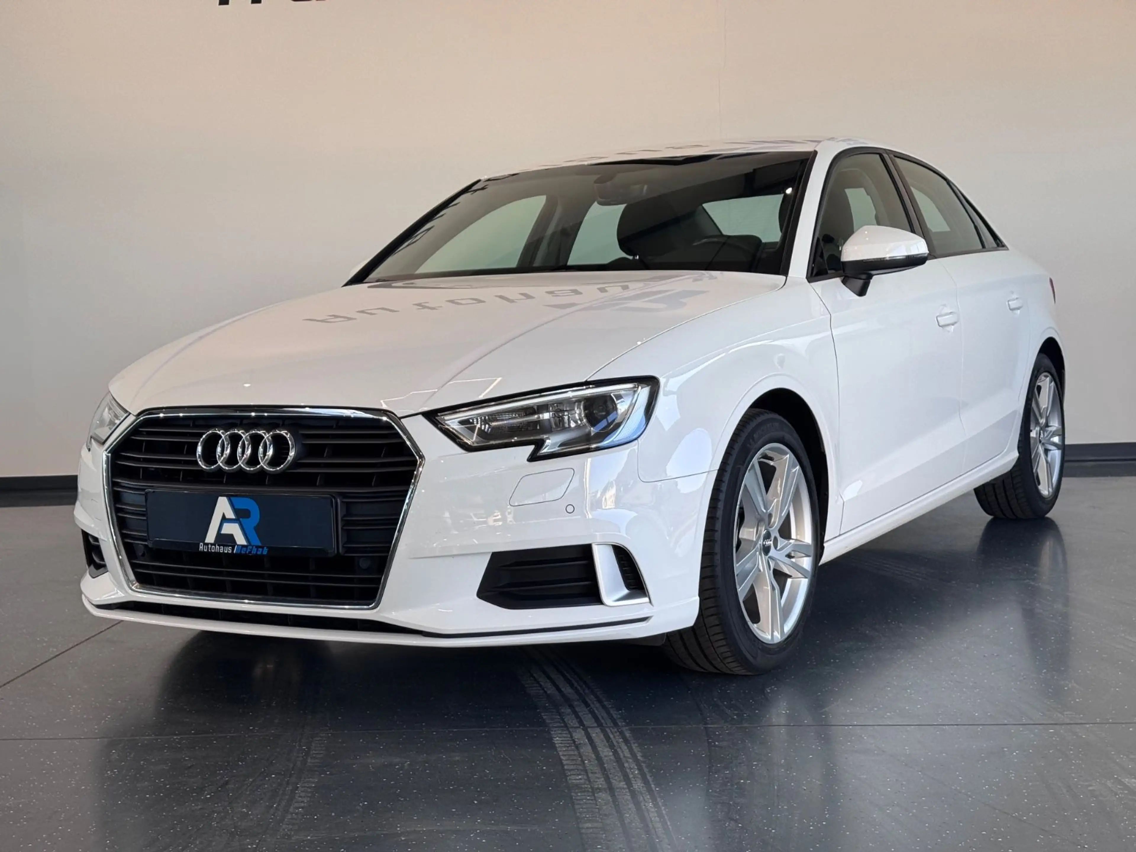 Audi A3 Limousine sport*PDC*SHZ* — photo 2