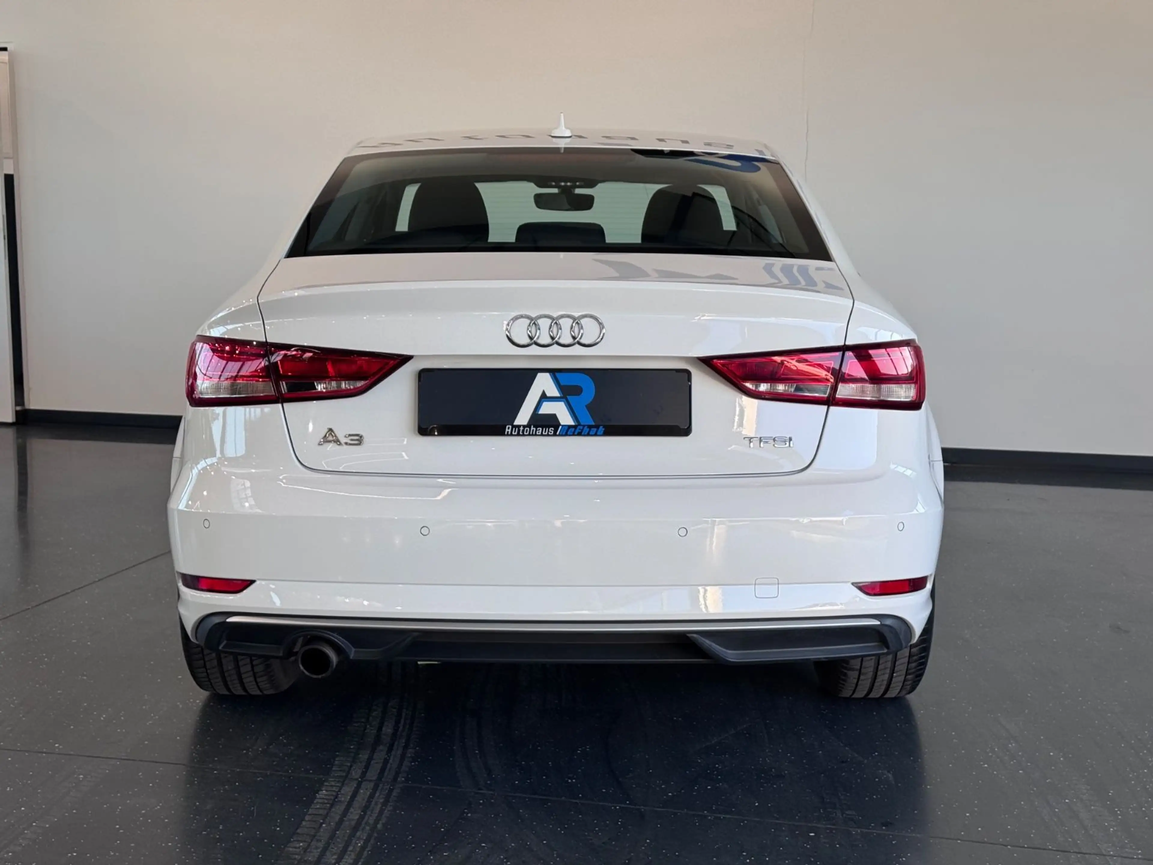Audi A3 Limousine sport*PDC*SHZ* — photo 9