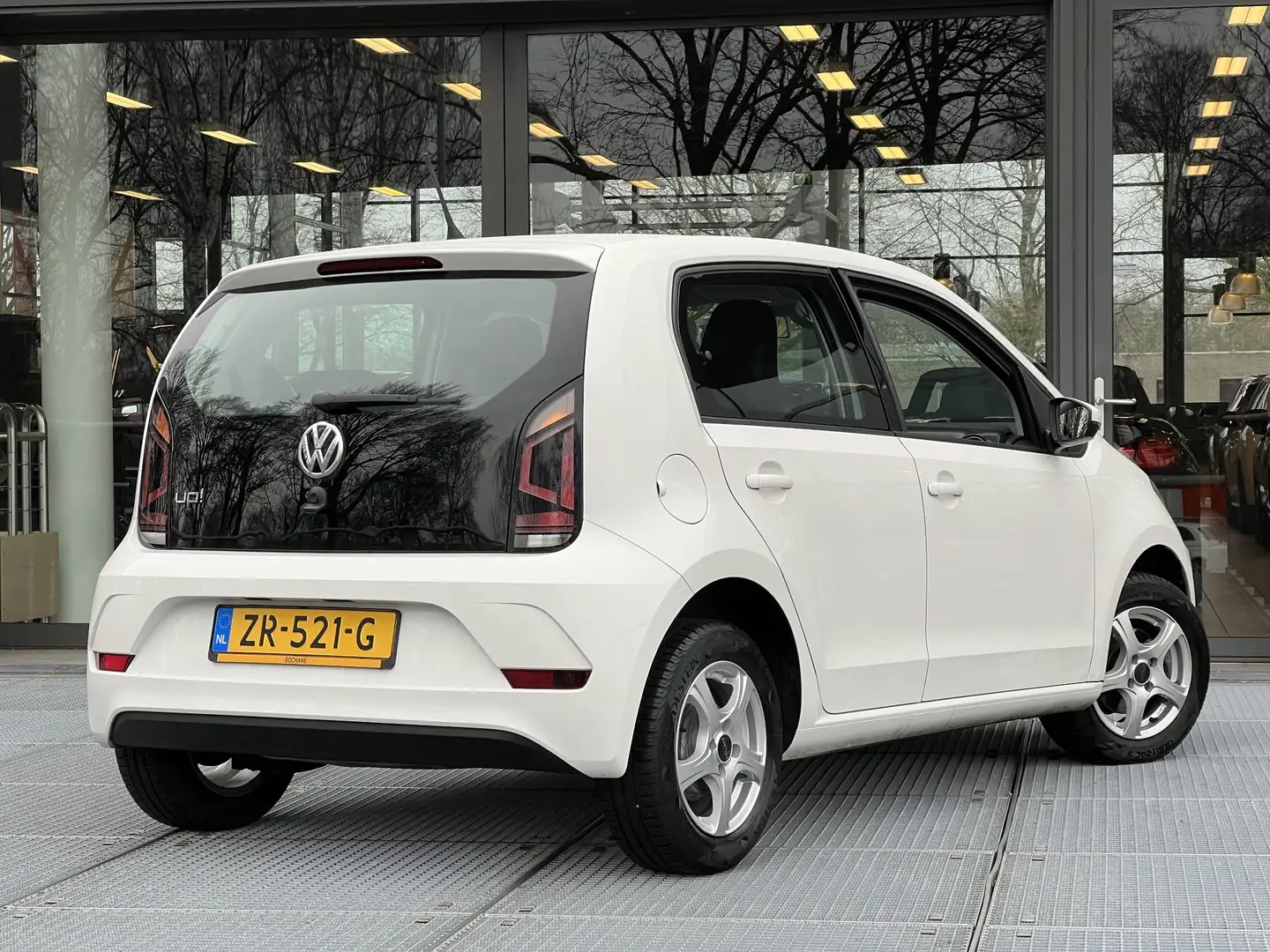 Volkswagen up! 1.0 BMT move up! 5DRS | Airco | DAB Blanc - 2