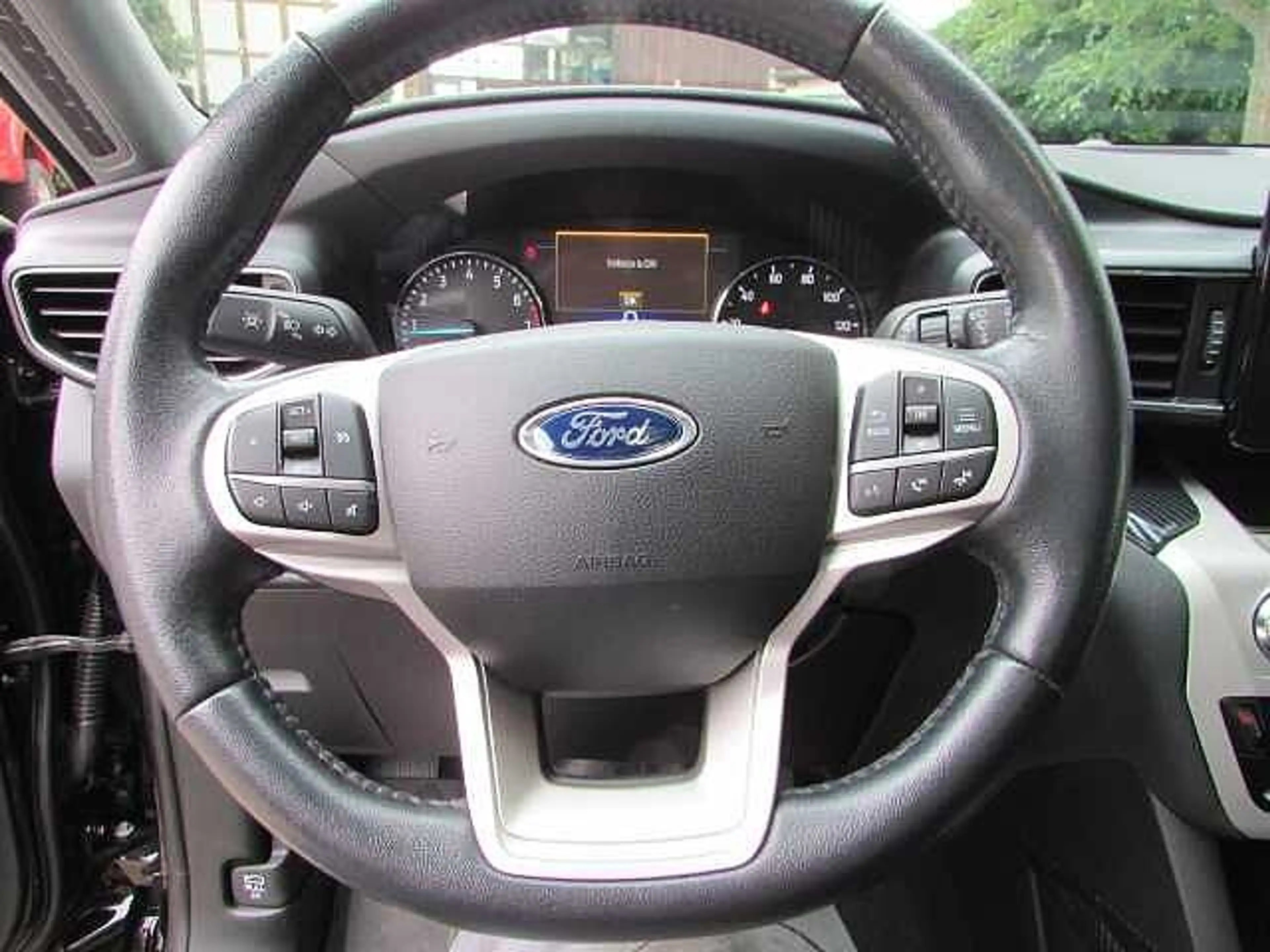 Ford Explorer 4x4 XLT  Premium Pack Leder Panorama2,3 Ecoboost — photo 18