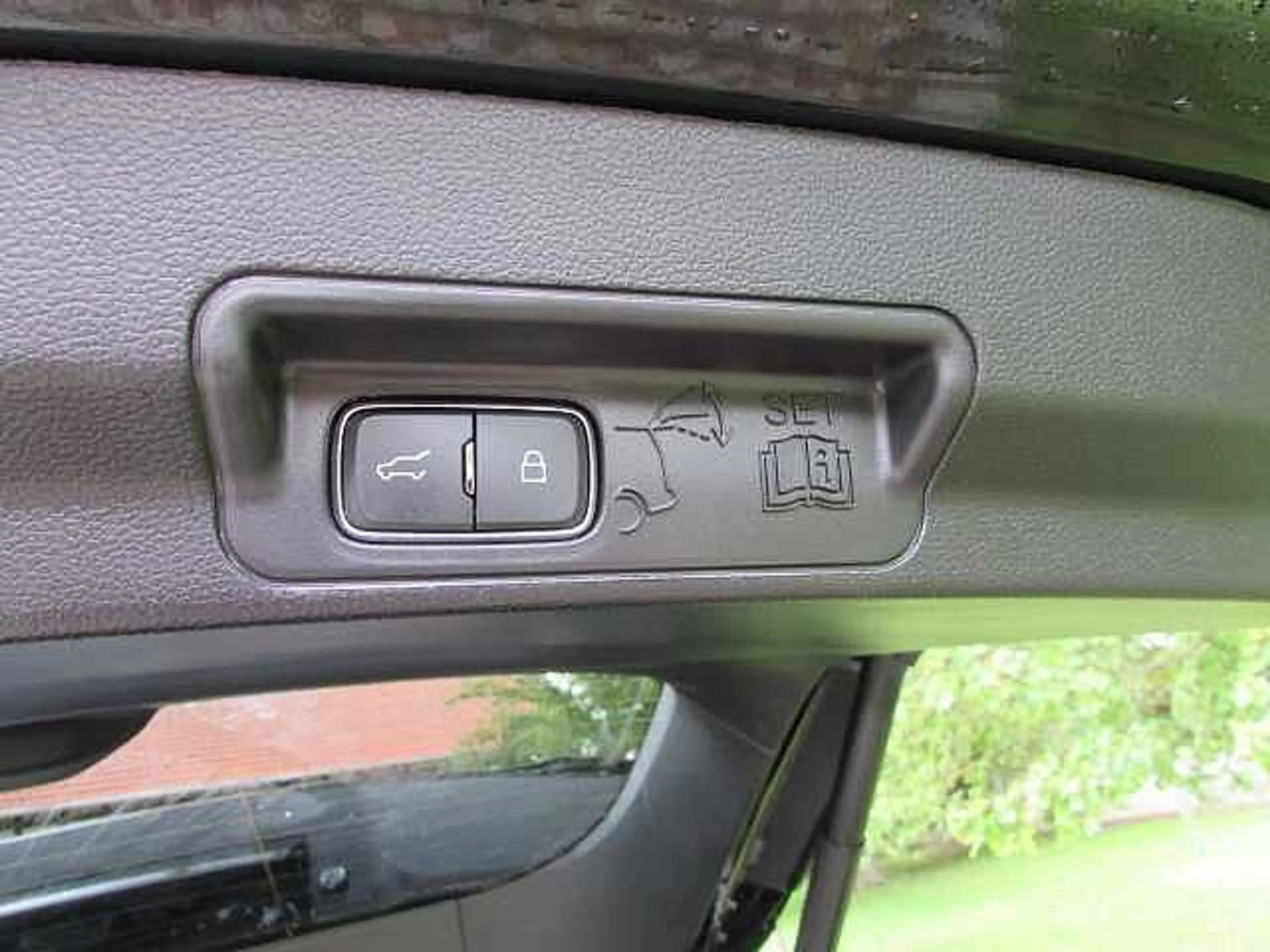 Ford Explorer 4x4 XLT  Premium Pack Leder Panorama2,3 Ecoboost — photo 25