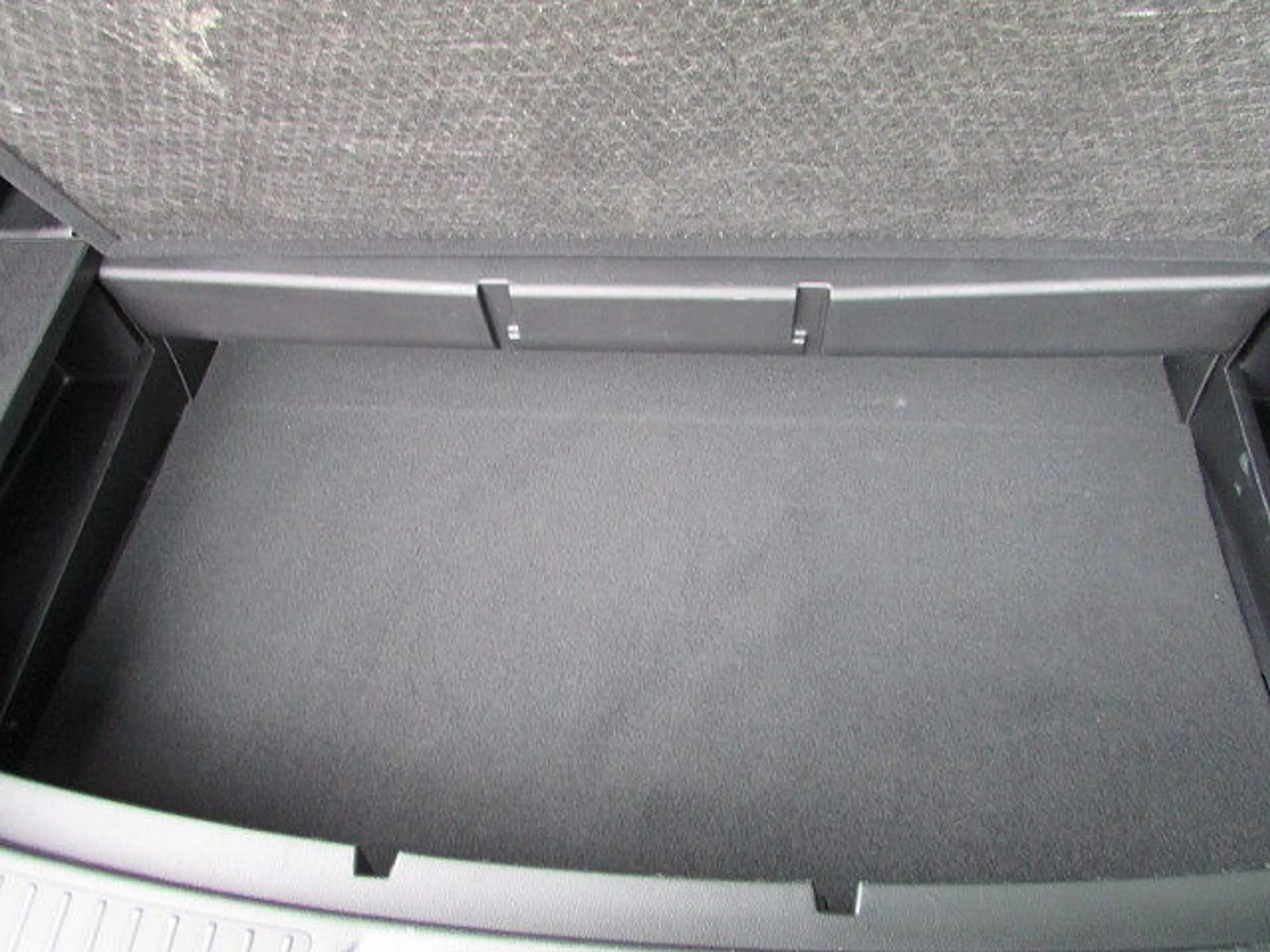 Ford Explorer 4x4 XLT  Premium Pack Leder Panorama2,3 Ecoboost — photo 24
