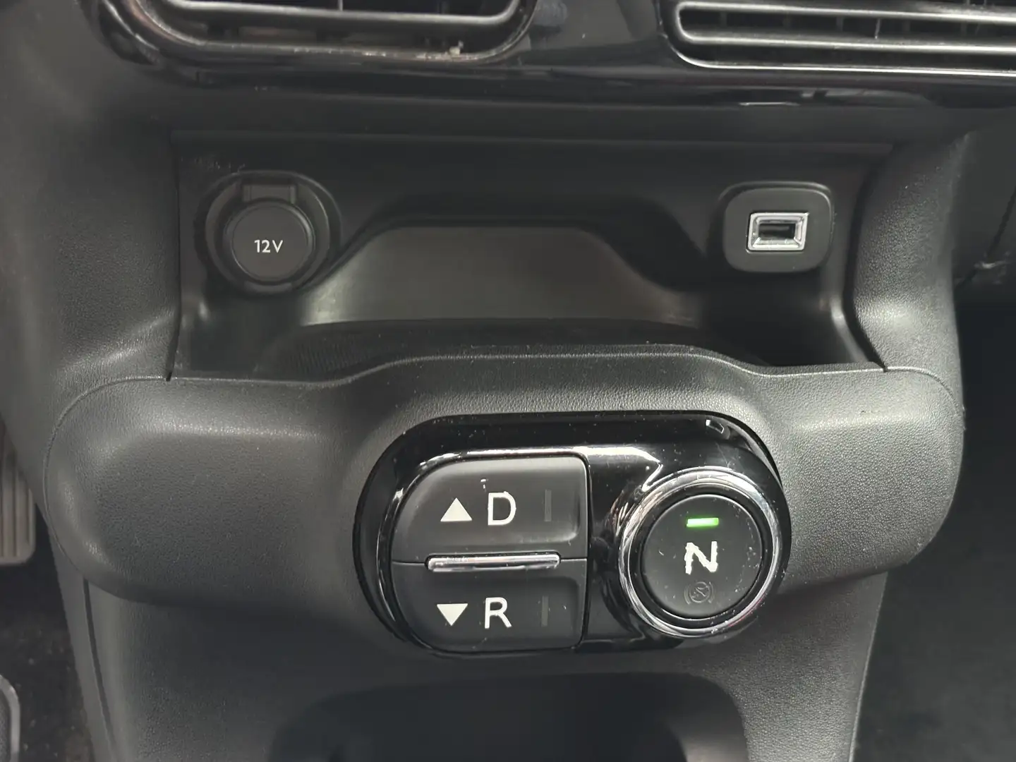 Citroen C4 Cactus automaat. Nieuwe distributieriem - 1