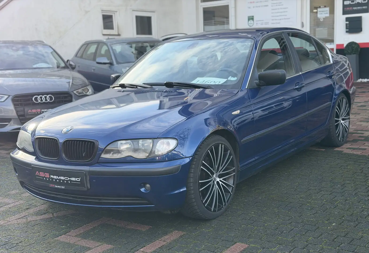 BMW 325 i Edition Life Style *Sportsitze *Klima * Azul - 1