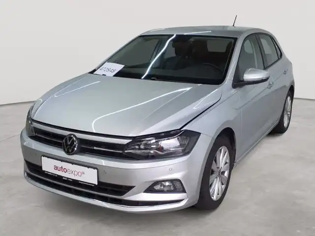 Volkswagen Polo view 2