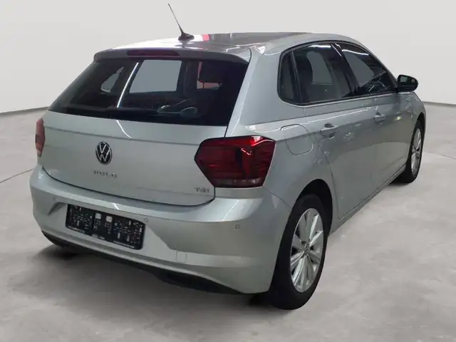 Volkswagen Polo view 4