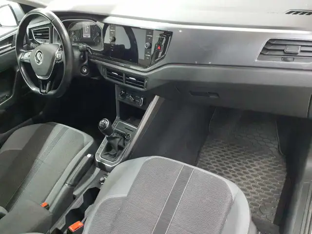 Volkswagen Polo view 9