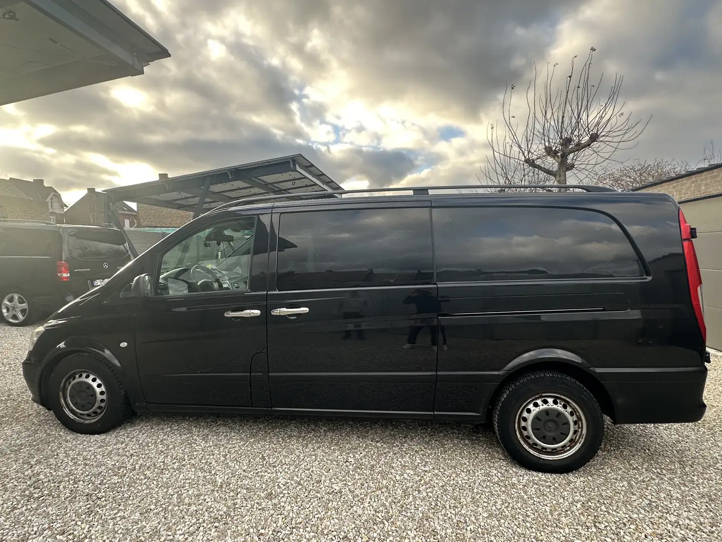 Mercedes-Benz Vito 3.0 CDI V6 Noir - 2