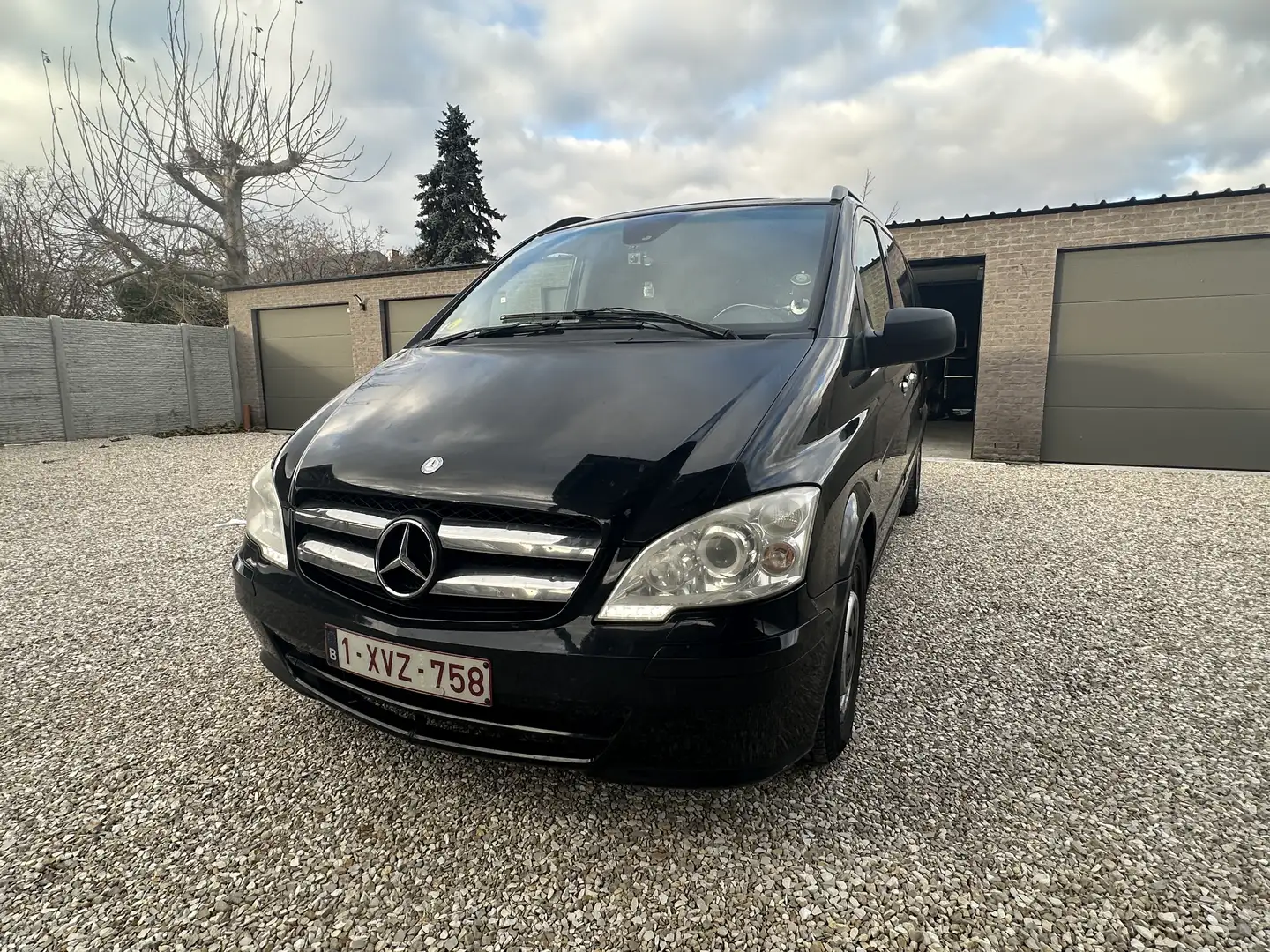 Mercedes-Benz Vito 3.0 CDI V6 Noir - 1