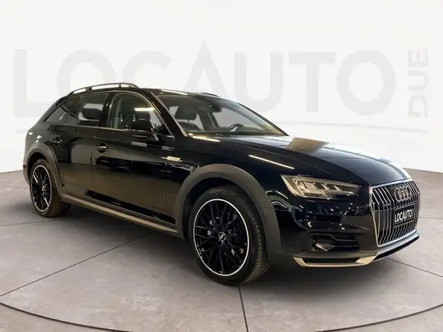 Audi A4 view 3