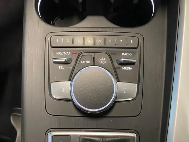 Audi A4 view 13