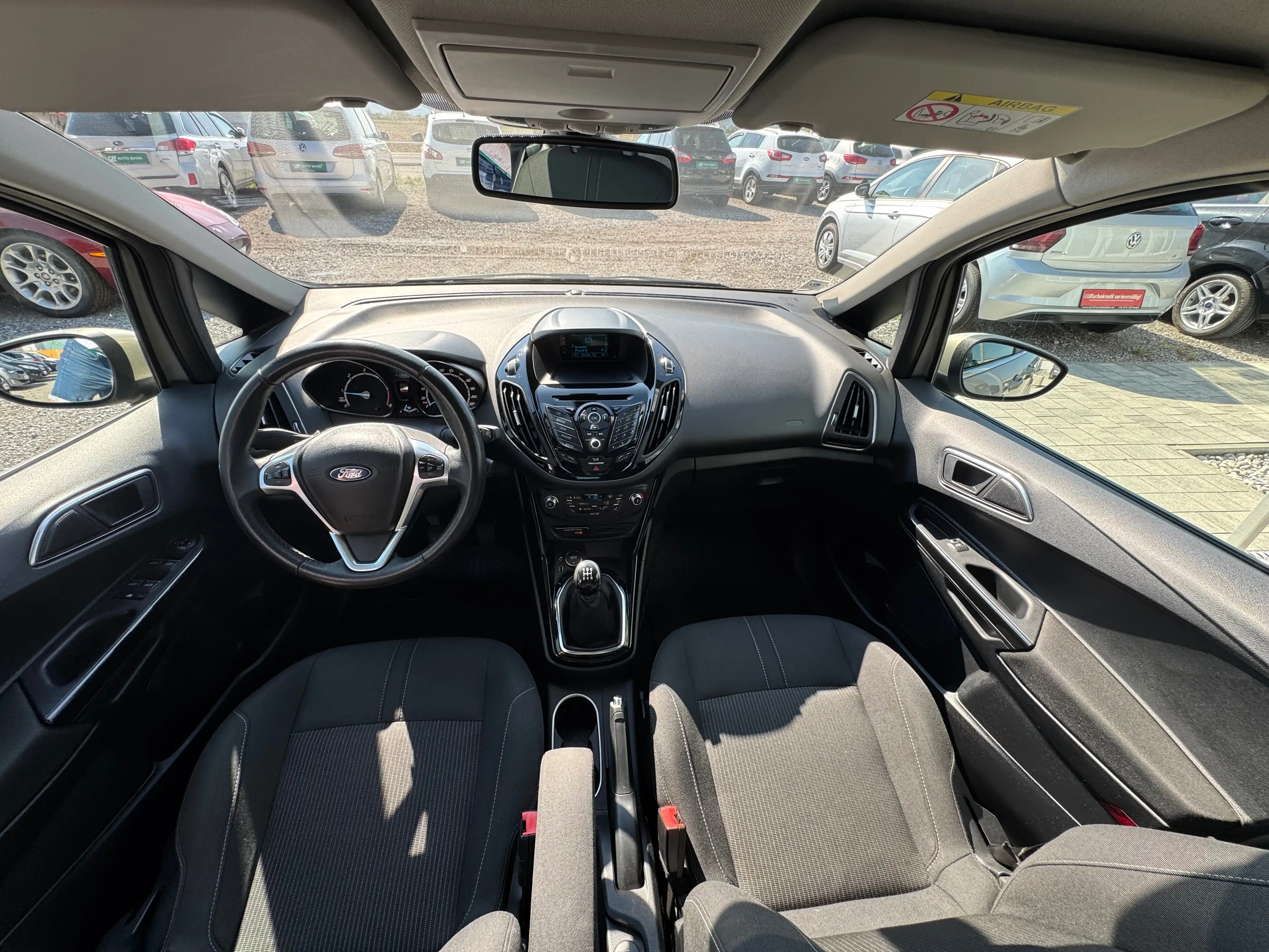 Ford B-Max Titanium — photo 10