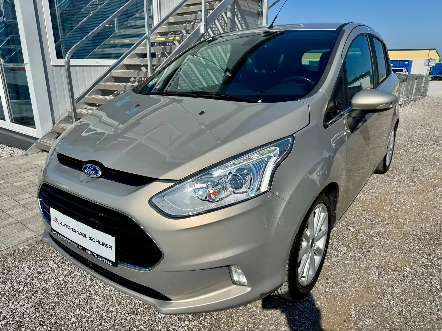 Ford B-Max Titanium Schwarz - 1