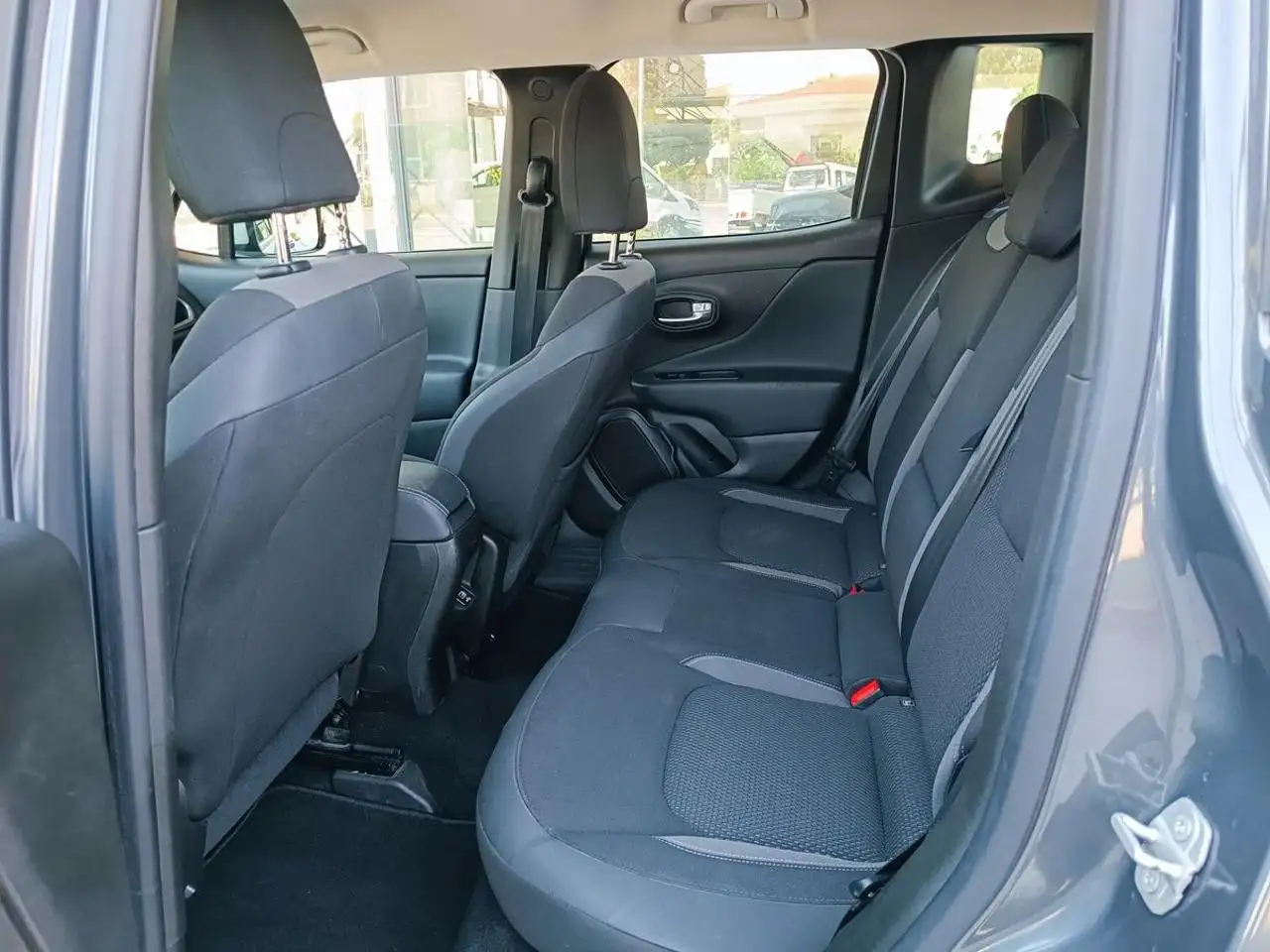 Jeep Renegade 1.6 Mjt 130 CV Limited, миниатюра 17