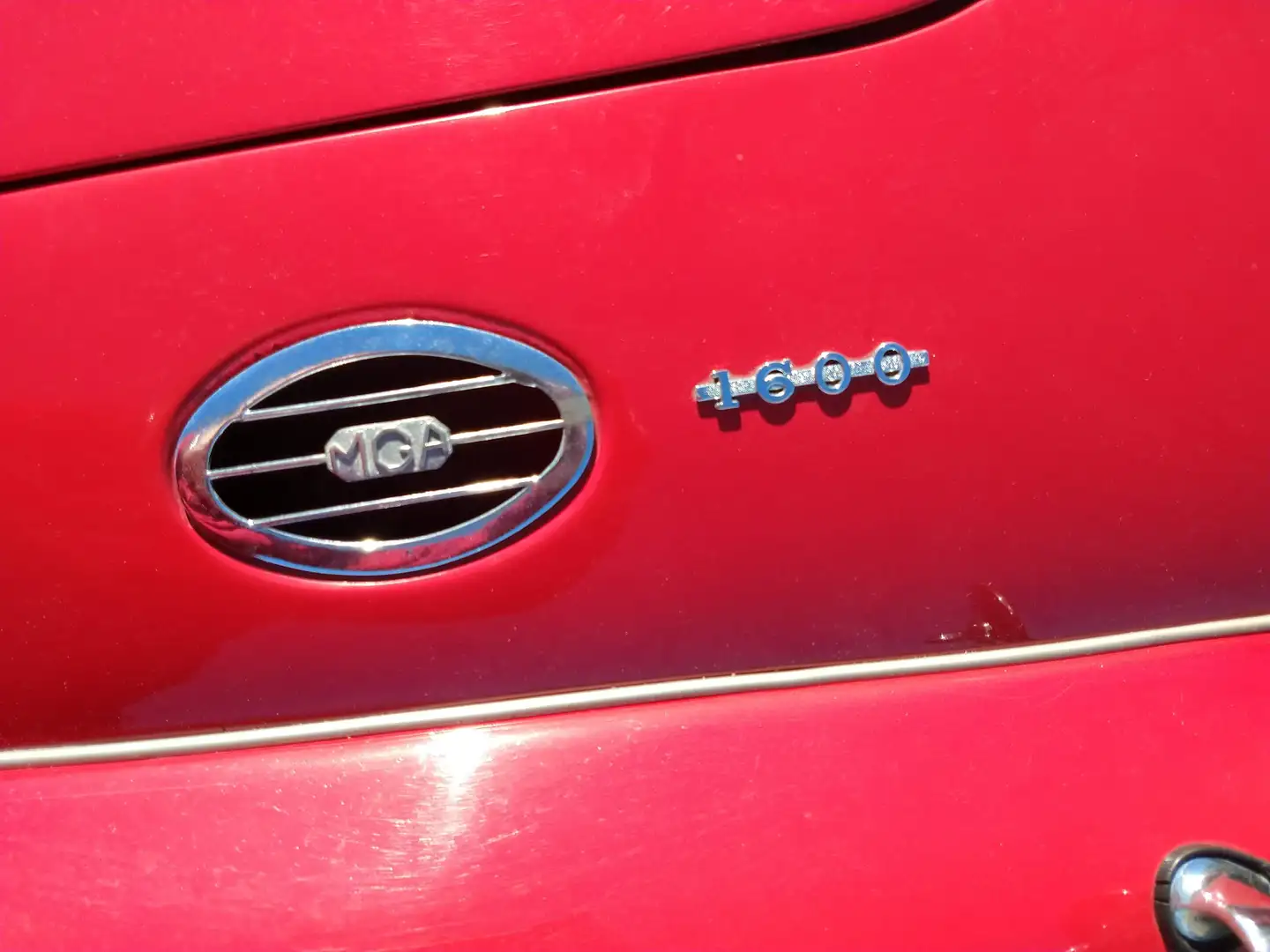 MG MGA Coupé 1600 Rojo - 2