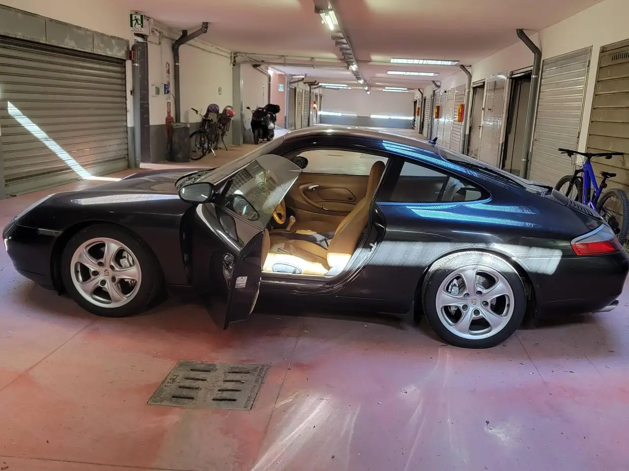 Porsche 996 carrera 4, foto 3