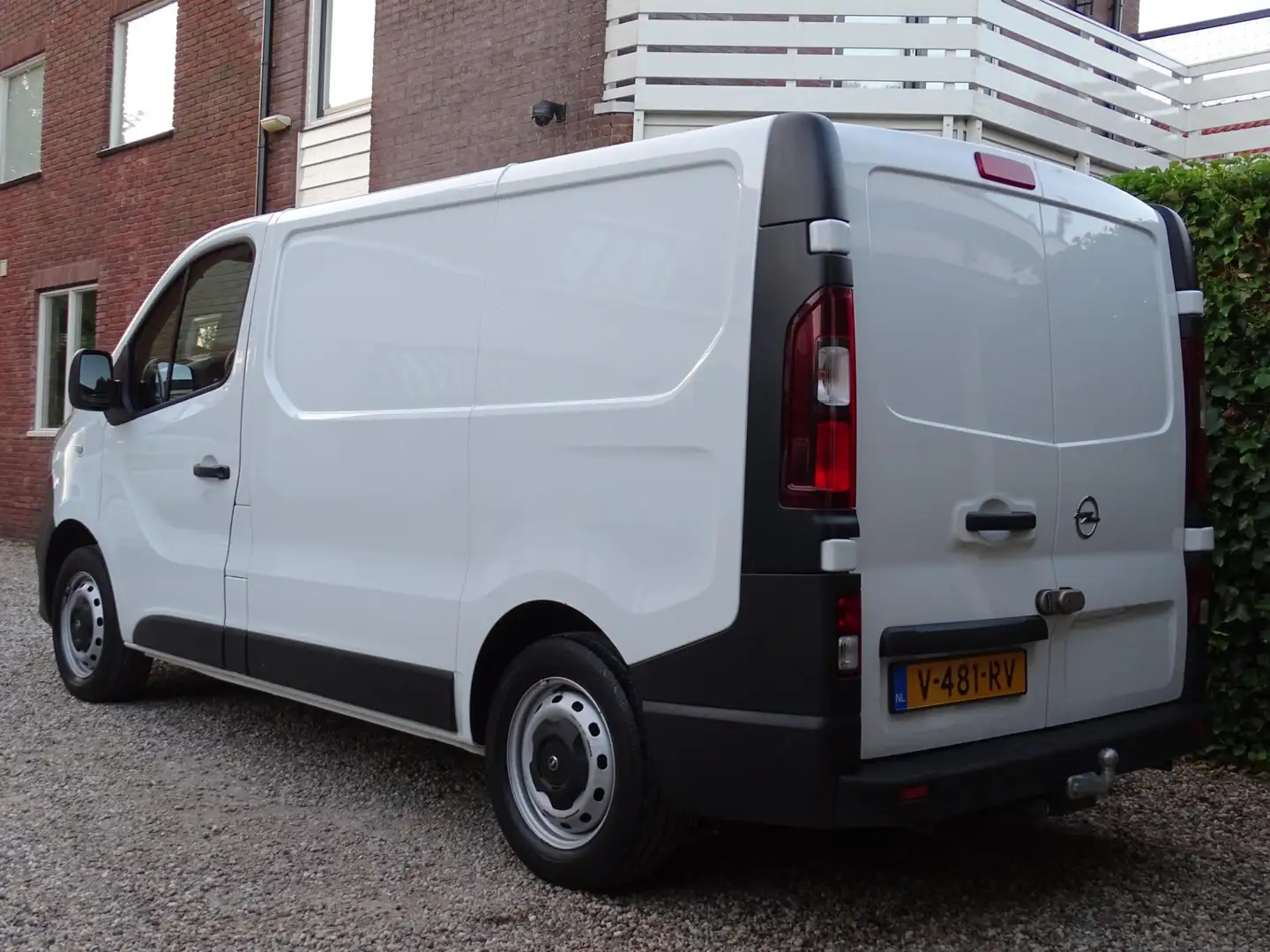 Opel Vivaro 1.6 CDTI L1H1 Edition EcoFlex | Euro 6 | 1e eigena - 2