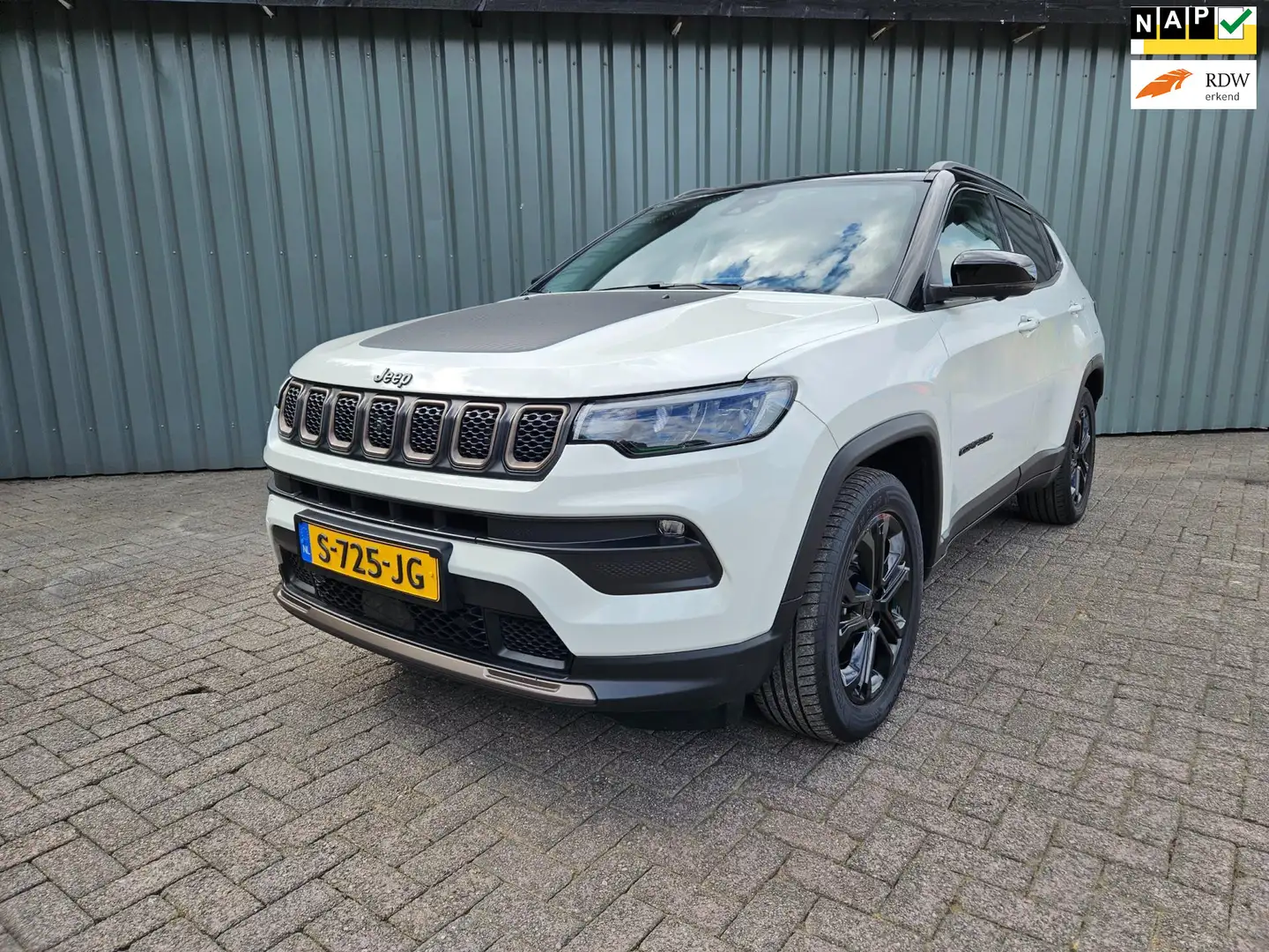 Jeep Compass 4xe 240 Plug-in Hybrid Electric Upland Wit - 1