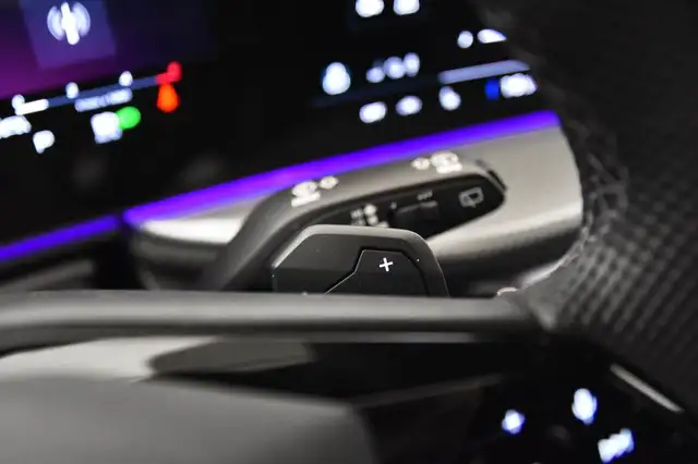 Audi Q5 view 9