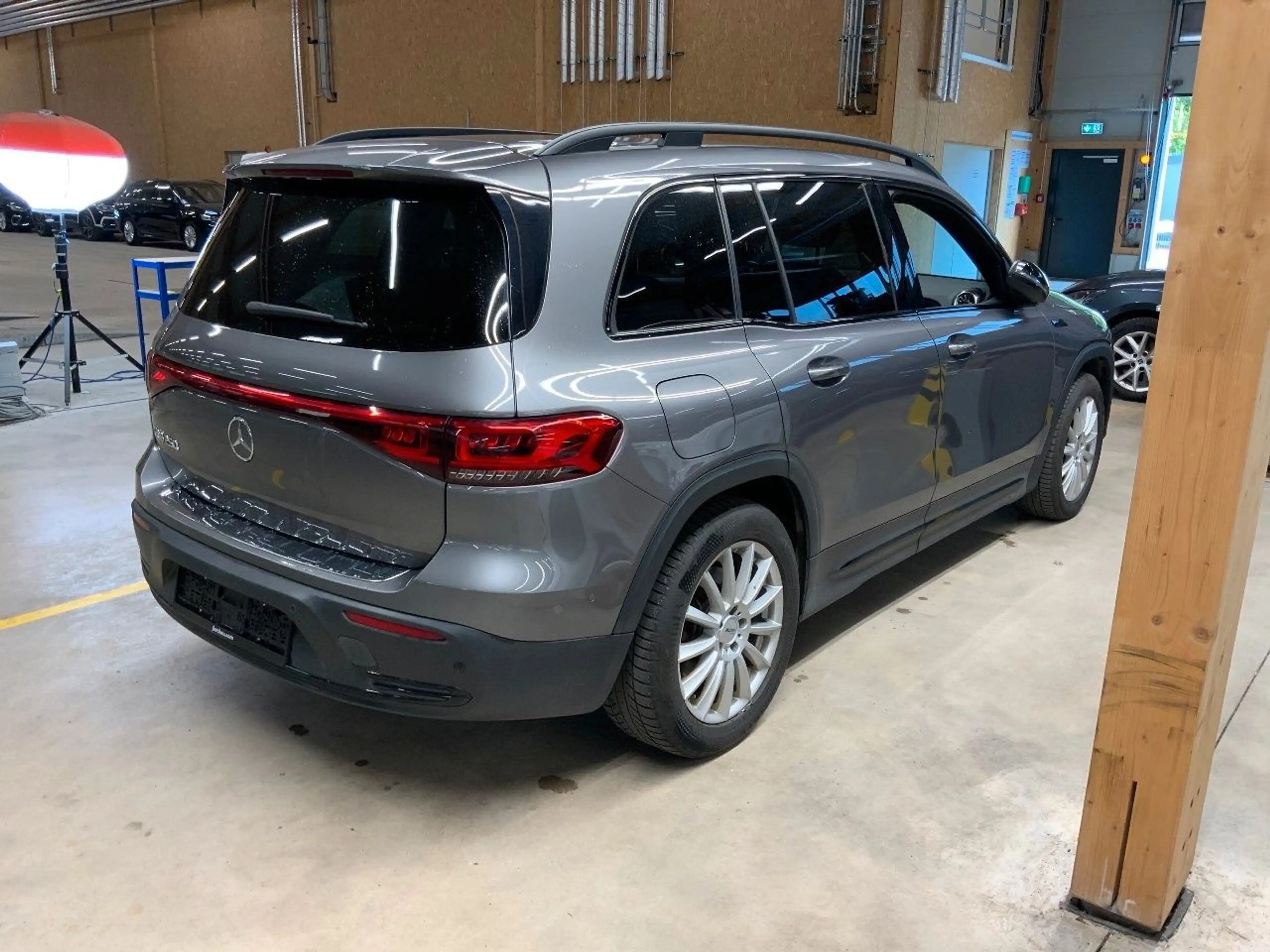 Mercedes-Benz EQB 250 Progressive | MBUX Navi | LED | Kamera — photo 3