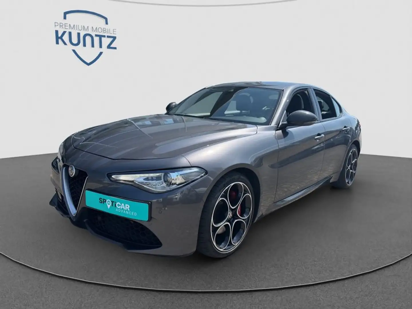 Alfa Romeo Giulia Super Leder Xenon Carbon-Paket Veloce Paket Grau - 1