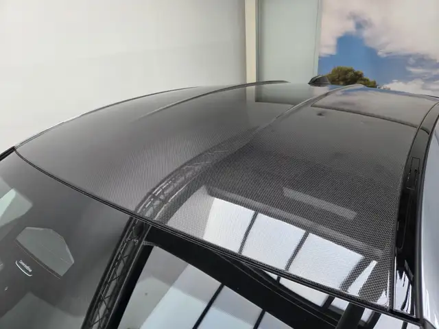 BMW M4 view 4