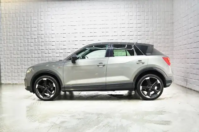 Audi Q2 view 5
