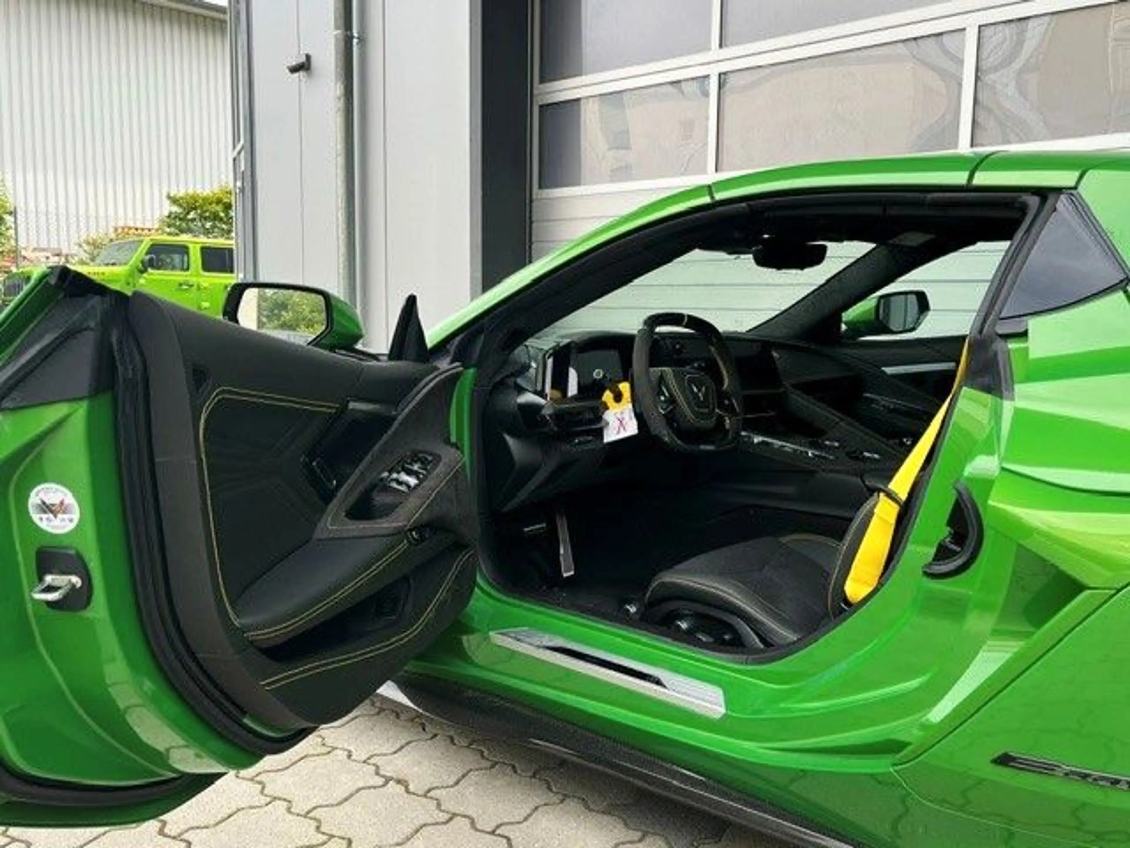 Corvette C8 Cabrio E-Ray 3LZ MY26 GEIGERCARS — photo 13
