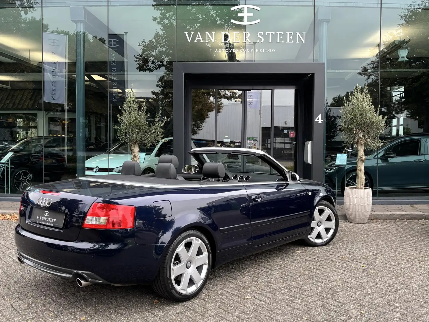 Audi S4 Cabriolet 4.2 V8 S4 quattro Pro line Elekt. Stoele Blauw - 2