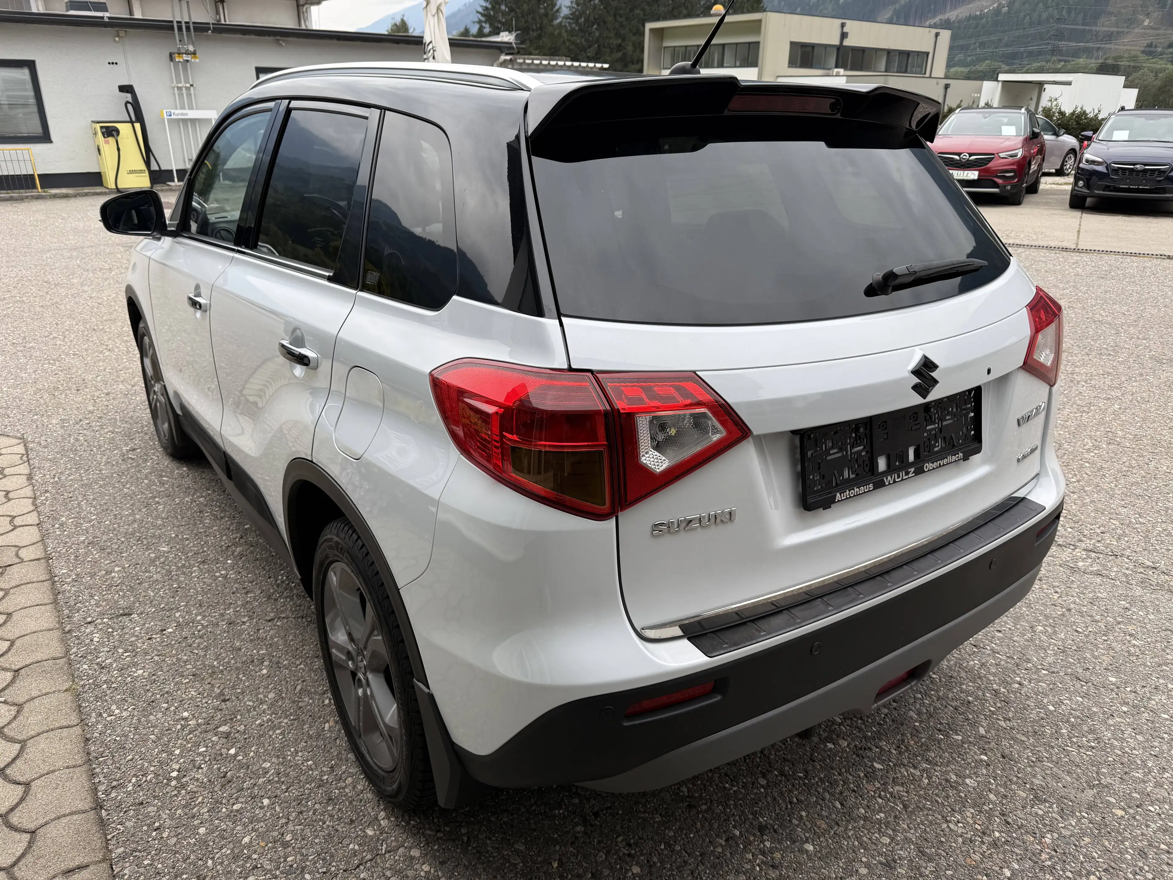 Suzuki Vitara 1,6 DDiS 4WD Flash inkl. Winterräder — photo 4