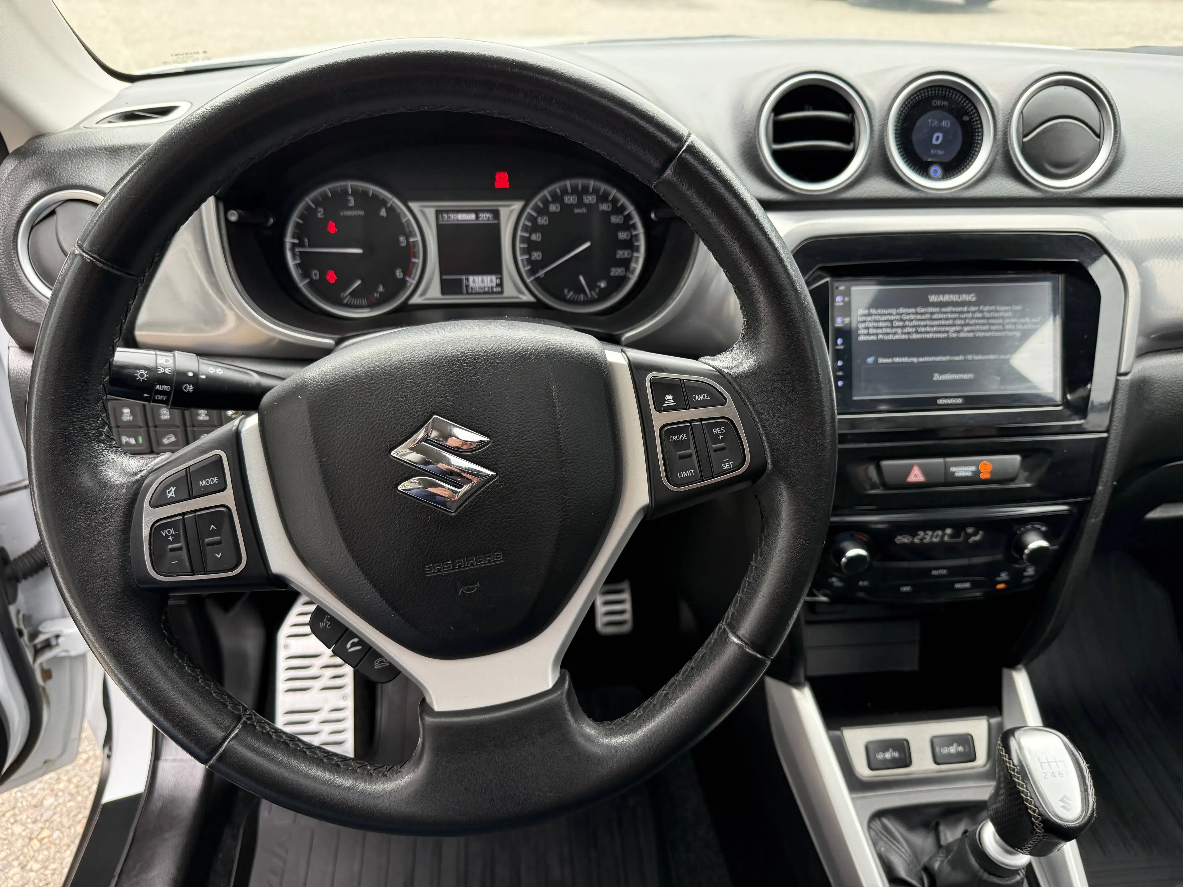Suzuki Vitara 1,6 DDiS 4WD Flash inkl. Winterräder — photo 7