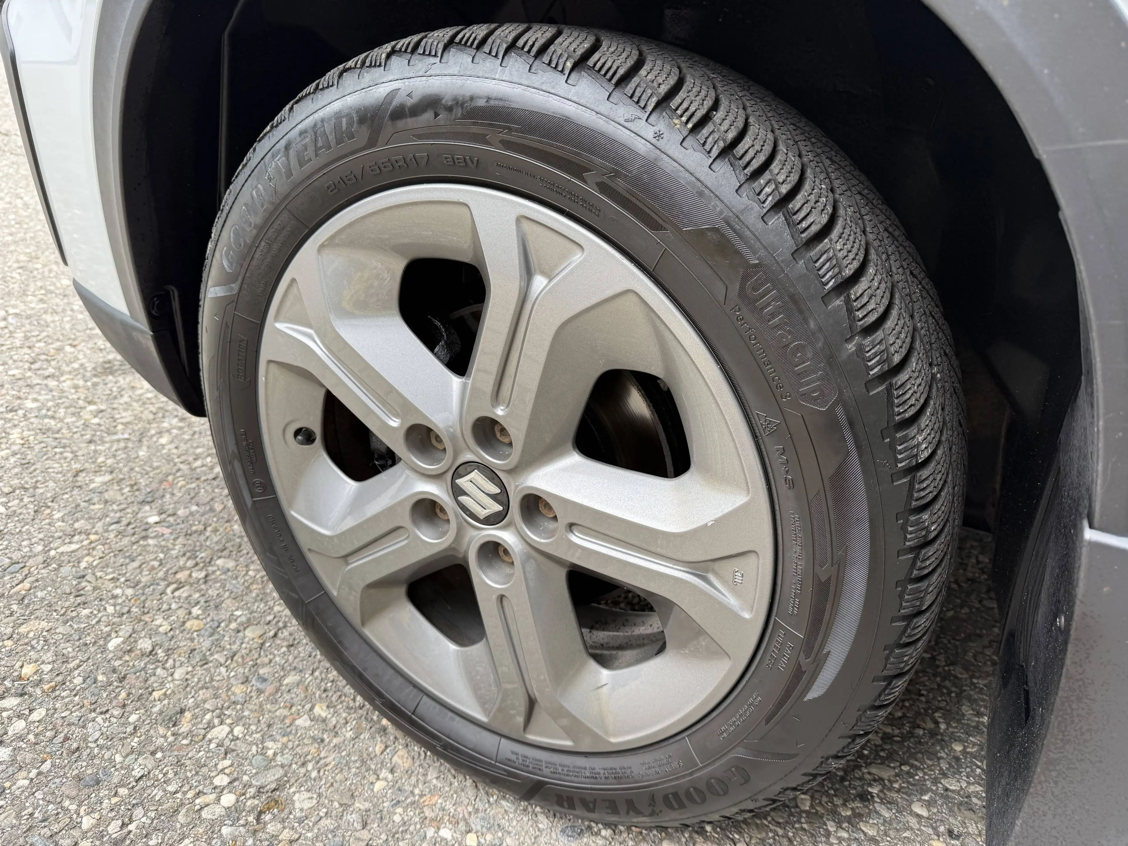 Suzuki Vitara 1,6 DDiS 4WD Flash inkl. Winterräder — photo 6