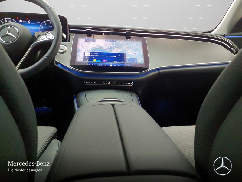 Mercedes-Benz E 200 Avantgarde WideScreen Distr. LED AHK Kamera — photo 15