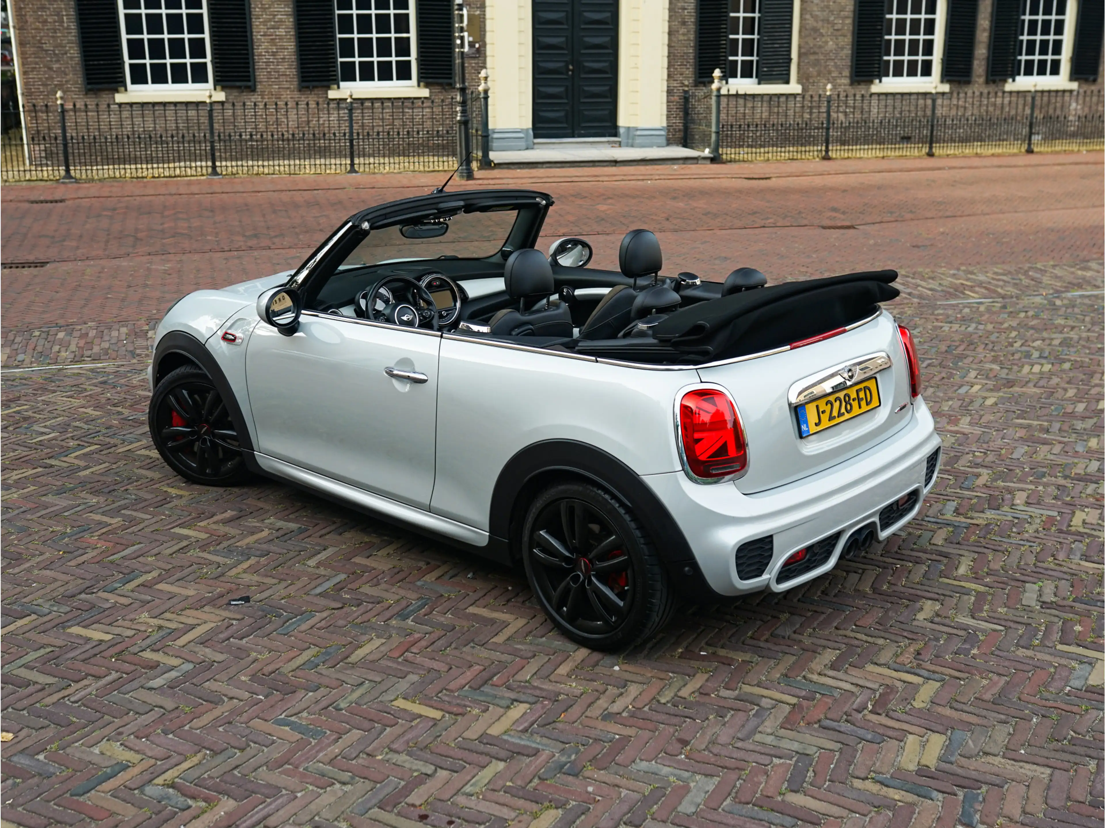 MINI John Cooper Works Cabrio 2.0 Chili Aut. l ACC l Leder l Camera l Keyless l — photo 13