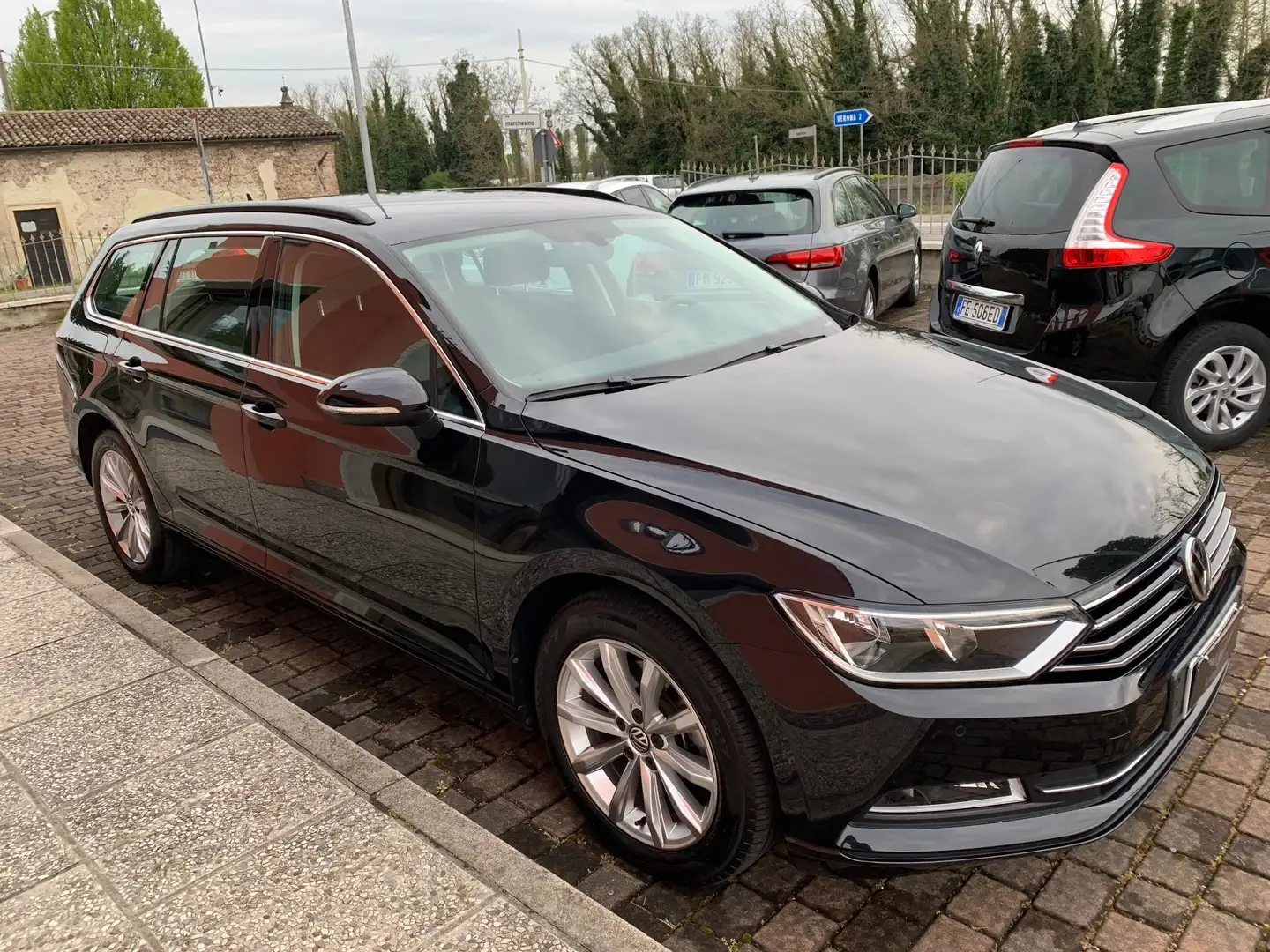 Volkswagen Passat Variant Passat 2015 Variant 1.6 tdi (businessline) 120cv Nero - 1