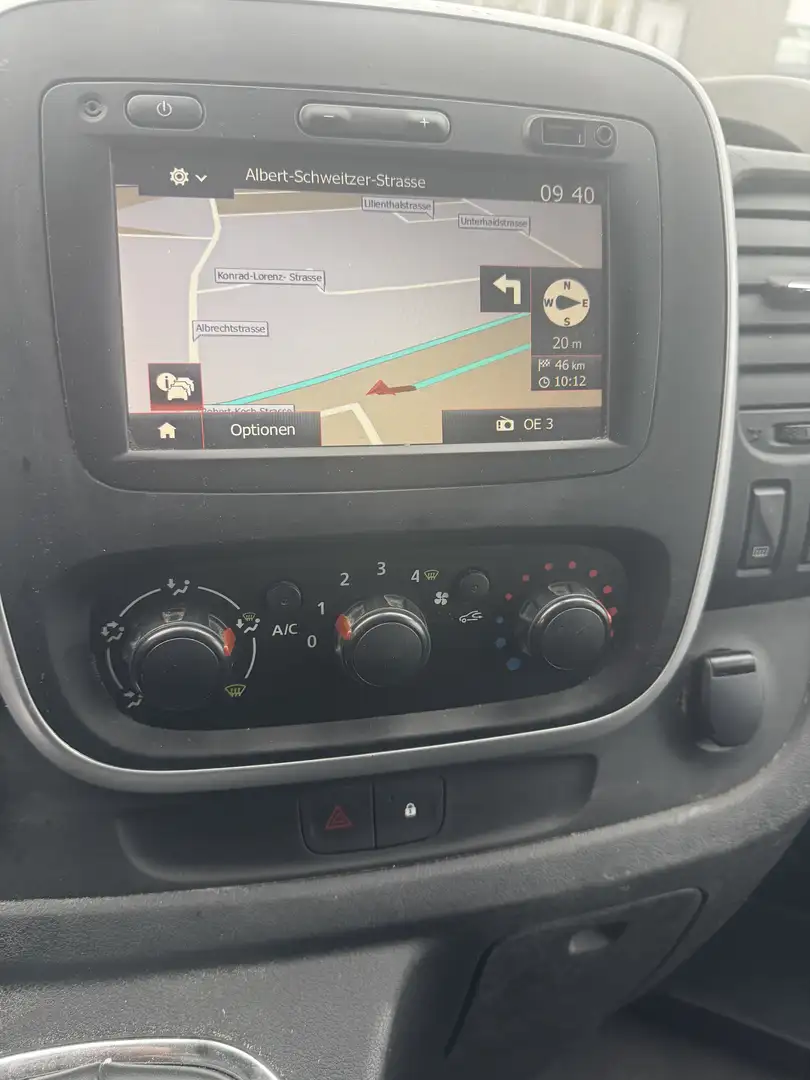 Nissan NV300 L2H1 2,9t PREMIUM Schwarz - 1