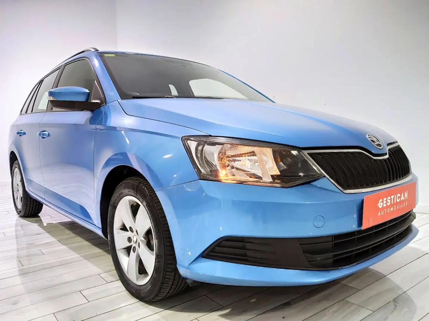 Skoda Fabia Combi 1.2 TSI Active 66kW Azul - 2