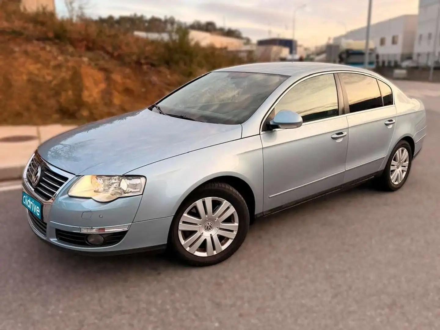 Volkswagen Passat 2.0TDI Highline DPF Gris - 1